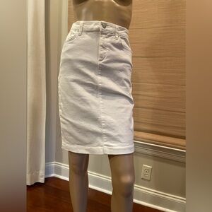GANT white chino skirt. Size 8
